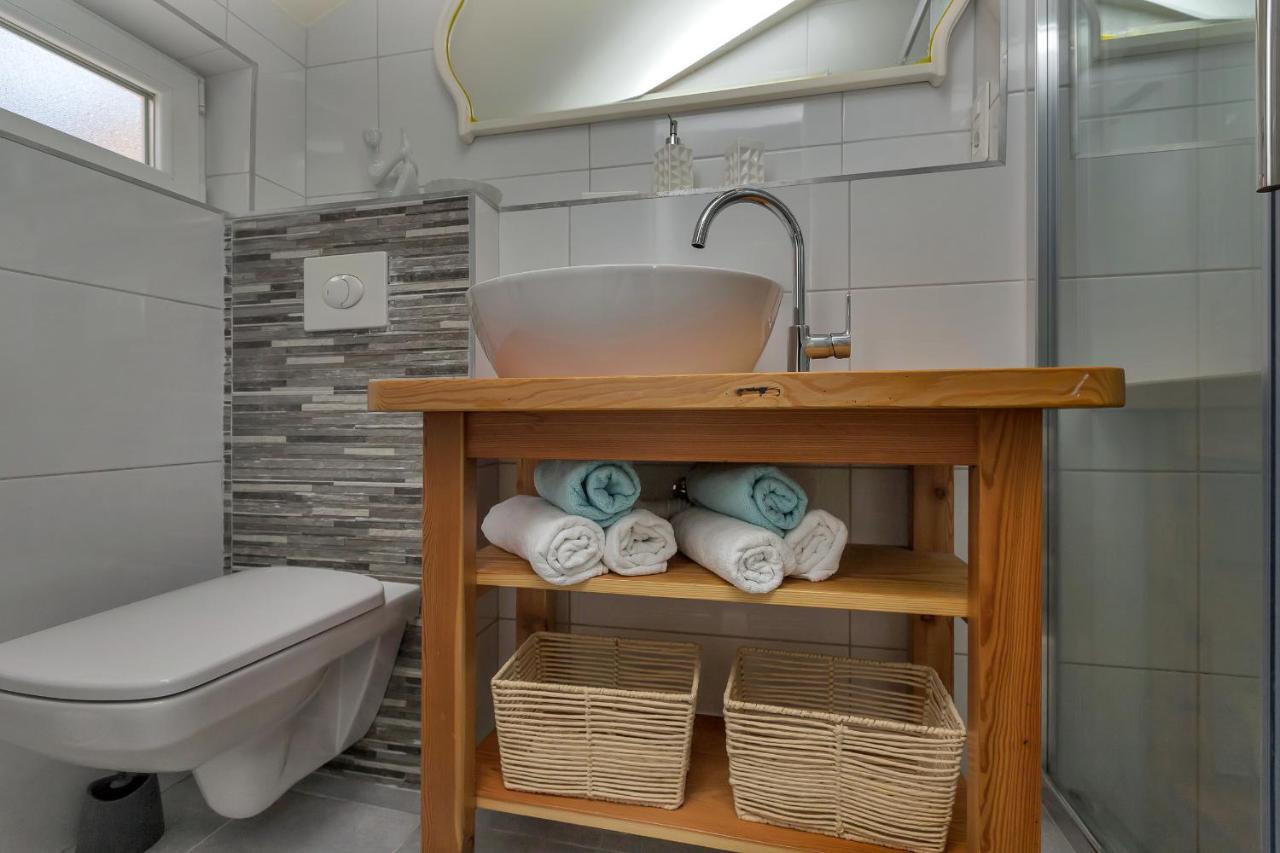 Apartman Montana, Town Centre Макарска Экстерьер фото